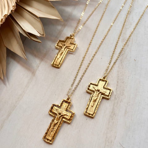 Halo Outline Crucifix Necklace